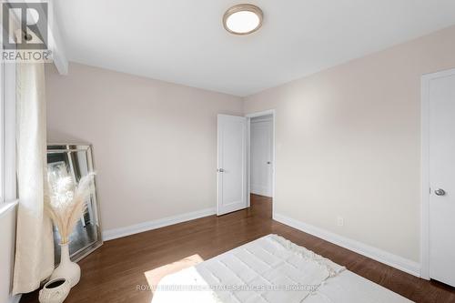 1038 Alexandra Avenue, Mississauga, ON - Indoor Photo Showing Bedroom