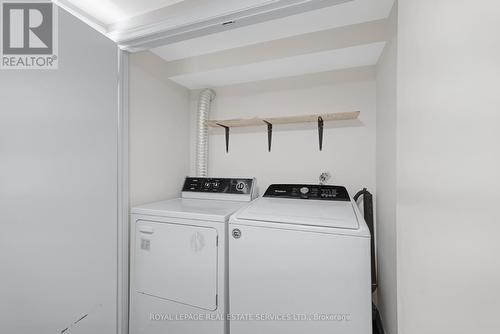 1038 Alexandra Avenue, Mississauga, ON - Indoor Photo Showing Laundry Room