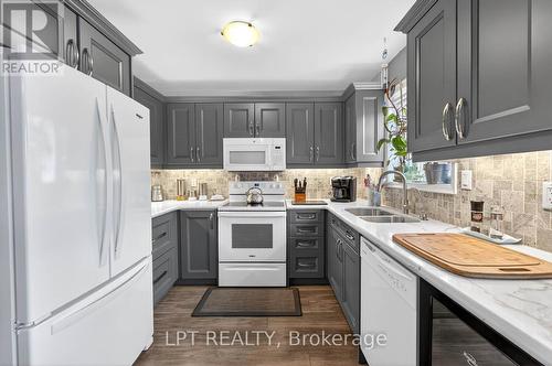 3753 Densbury Drive, Mississauga, ON - Indoor Photo Showing Kitchen With Double Sink