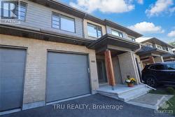 866 QUARTET AVENUE Ottawa, ON K1X 0C6