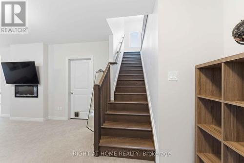 272 Maygrass Way, Ottawa, ON - Indoor Photo Showing Other Room