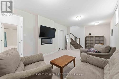 272 Maygrass Way, Ottawa, ON - Indoor Photo Showing Living Room