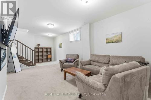 272 Maygrass Way, Ottawa, ON - Indoor Photo Showing Living Room
