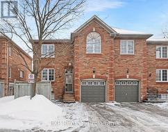 45 SANDLEWOOD COURT Aurora, ON L4G 7N2
