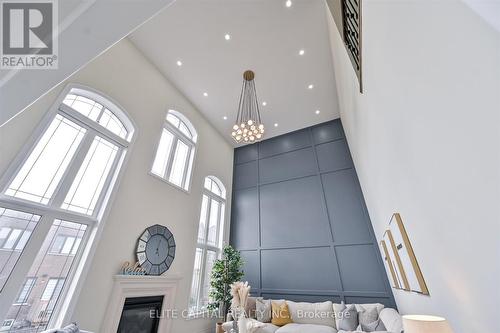 33 Straw Cutter Gate, Vaughan, ON - Indoor Photo Showing Other Room