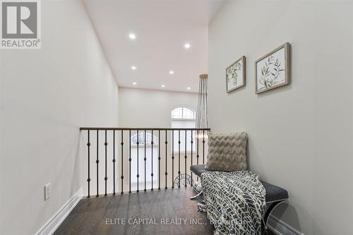 33 Straw Cutter Gate, Vaughan, ON - Indoor Photo Showing Other Room
