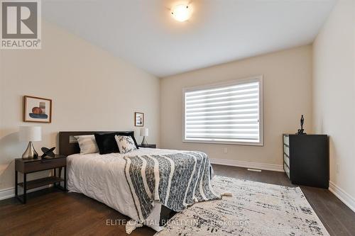 33 Straw Cutter Gate, Vaughan, ON - Indoor Photo Showing Bedroom