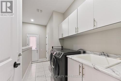 33 Straw Cutter Gate, Vaughan, ON - Indoor Photo Showing Laundry Room