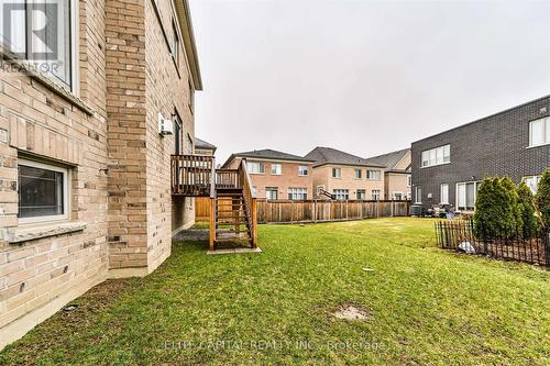 33 Straw Cutter Gate, Vaughan, ON - Outdoor With Deck Patio Veranda