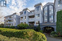 409 545 Manchester Rd Victoria, BC V8T 5H6