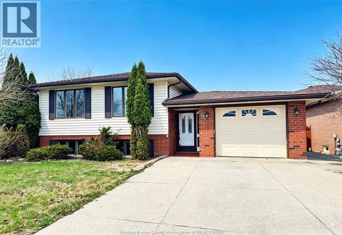 3034 FAZIO DRIVE  Windsor, ON N9E 4G1