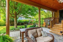 Manicured Easy to Maintain Grounds - 