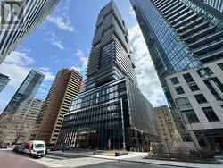4211 - 55 CHARLES STREET E  Toronto, ON M4Y 0J1
