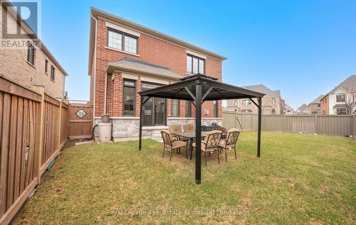1285 Raspberry Terrace, Milton, ON - Outdoor