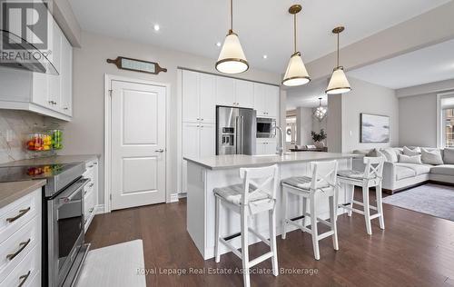 1285 Raspberry Terrace, Milton, ON - Indoor Photo Showing Other Room