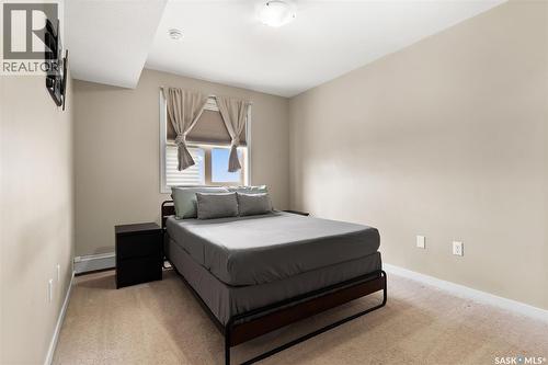 1404 5500 Mitchinson Way, Regina, SK - Indoor Photo Showing Bedroom