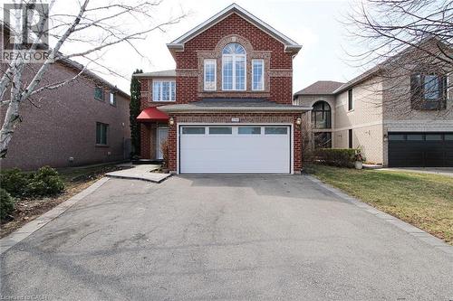 2216 NORFOLK Drive  Oakville, ON L6H 6H4