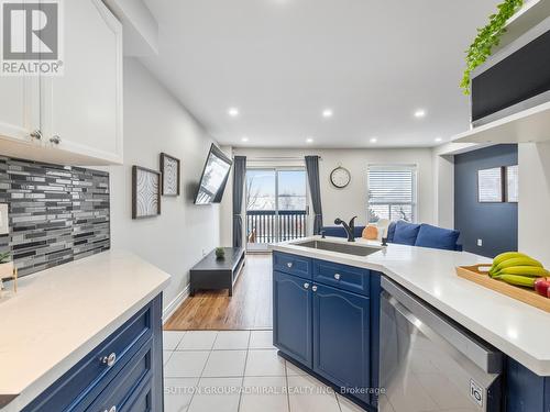 81 Parktree Drive, Vaughan, ON - Indoor Photo Showing Kitchen