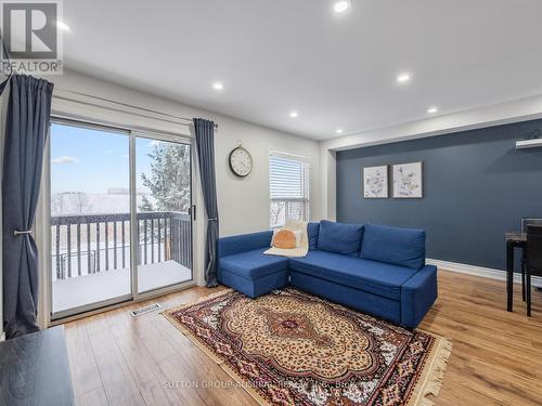 81 Parktree Drive, Vaughan, ON - Indoor Photo Showing Living Room