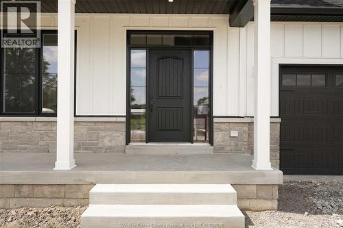 120 Bloomington, Chatham, ON - Outdoor With Exterior