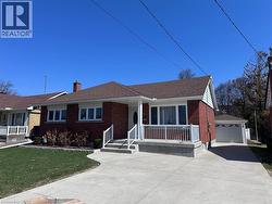 390 DUMFRIES Avenue  Kitchener, ON N2H 2G1