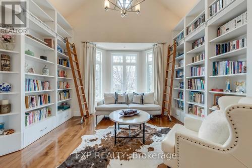 530 Golfview Court, Oakville, ON - Indoor