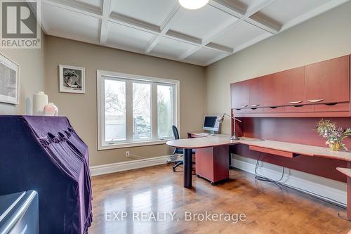 530 Golfview Court, Oakville, ON - Indoor Photo Showing Office