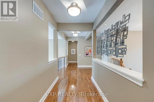 530 Golfview Court, Oakville, ON - Indoor Photo Showing Other Room