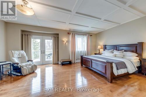 530 Golfview Court, Oakville, ON - Indoor Photo Showing Bedroom