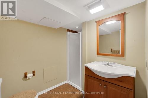 951 Atwater Avenue, Mississauga, ON - Indoor Photo Showing Bathroom