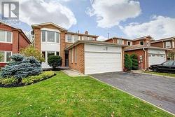 10 BLENHEIM DRIVE Brampton, ON L6Z 1H9
