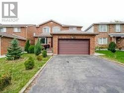 24 COUSINS COURT Brampton, ON L6Y 3K4