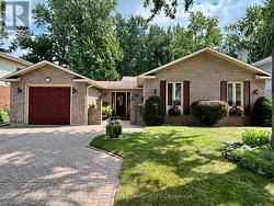 1429 HOLY CROSS BOULEVARD  Cornwall, ON K6H 6Z5