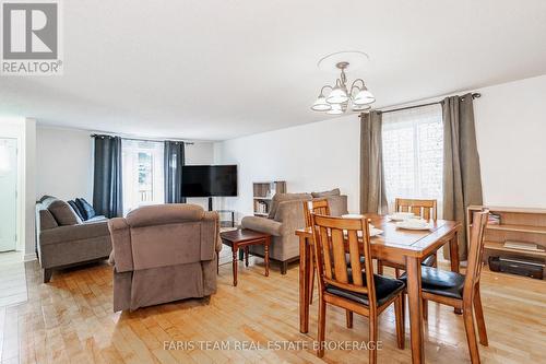 24 Laurie Crescent, Barrie, ON - Indoor