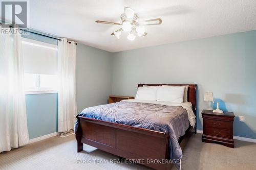 24 Laurie Crescent, Barrie, ON - Indoor Photo Showing Bedroom