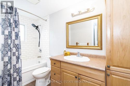 24 Laurie Crescent, Barrie, ON - Indoor Photo Showing Bathroom