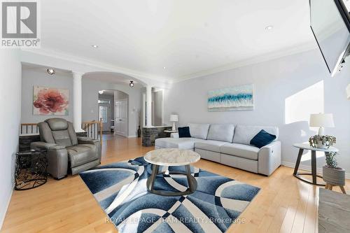 6868 Sparkling Lake Way, Ottawa, ON - Indoor Photo Showing Living Room