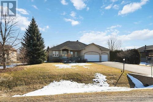 6868 Sparkling Lake Way, Ottawa, ON - Outdoor