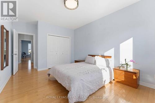 6868 Sparkling Lake Way, Ottawa, ON - Indoor Photo Showing Bedroom