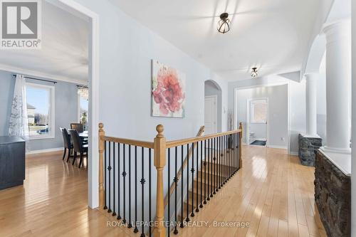 6868 Sparkling Lake Way, Ottawa, ON - Indoor Photo Showing Other Room
