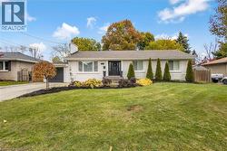 43 MILLER Drive  Ancaster, ON L9G 2H9
