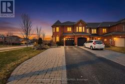 577 OSLER COURT  Newmarket, ON L3X 2P4