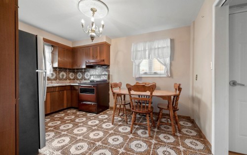 1142 Alexandra Avenue, Mississauga, ON 