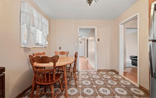 1142 Alexandra Avenue, Mississauga, ON 