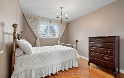 1142 Alexandra Avenue, Mississauga, ON 