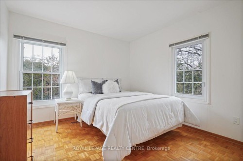 3459 Pitch Pine Crescent, Mississauga, ON - Indoor Photo Showing Bedroom