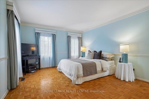3459 Pitch Pine Crescent, Mississauga, ON - Indoor Photo Showing Bedroom
