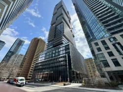 4211-55 Charles Street EToronto, ON M4Y 0J1