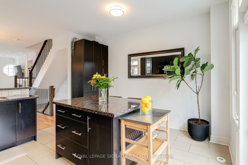 55 Ruby Lang Lane, Toronto, ON - Indoor