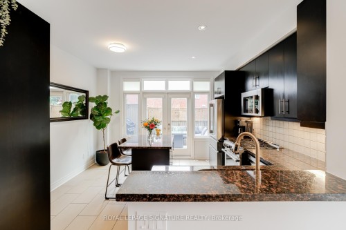 55 Ruby Lang Lane, Toronto, ON - Indoor Photo Showing Kitchen